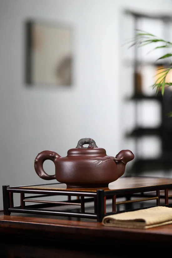 Zisha Teapots: Dao Hong San You | 2100 CNY 2