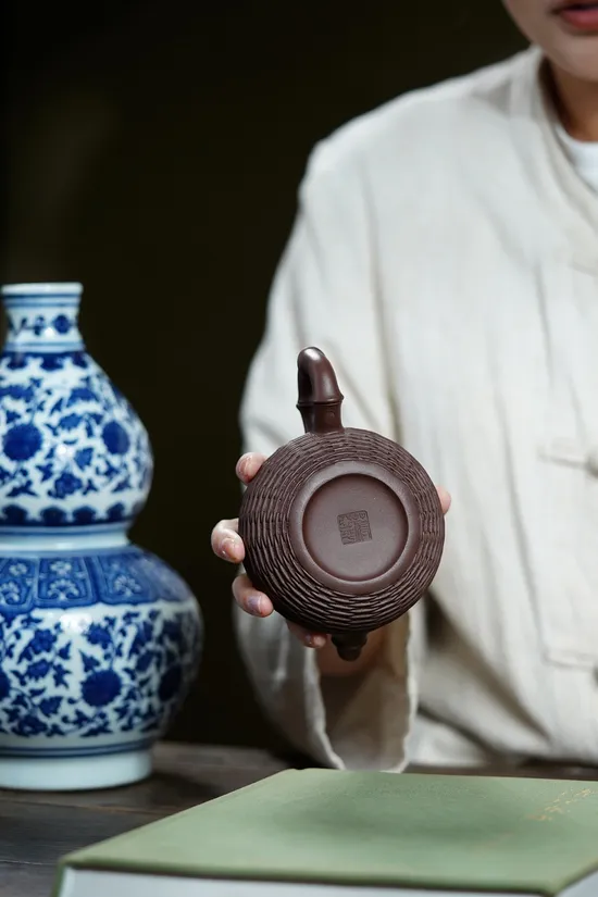 Zisha Teapots: Bamboo-Woven Xishi | 2100 CNY 1