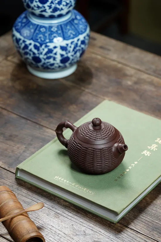 Zisha Teapots: Bamboo-Woven Xishi | 2100 CNY 6