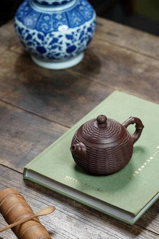 Zisha Teapots: Bamboo-Woven Xishi | 2100 CNY 9