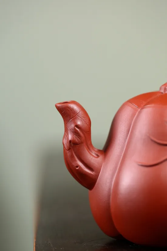 Zisha Teapots: Da Hong Pao clay | Jiang Yaping craftsmanship | 3 | 000 CNY 2