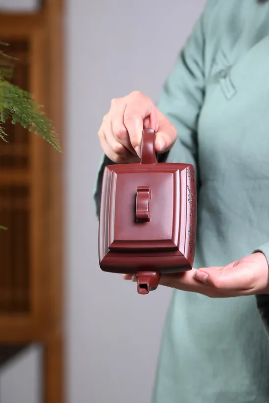 Yixing Zisha Teapot | Premium Clay, Collector's Artistry 1