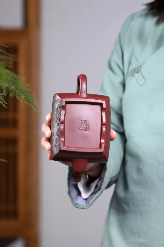 Yixing Zisha Teapot | Premium Clay, Collector's Artistry 4