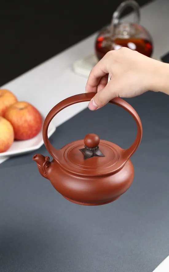 Yixing Zisha Clay Teapot | Handcrafted Ceramic Art | Gao Junjie 3