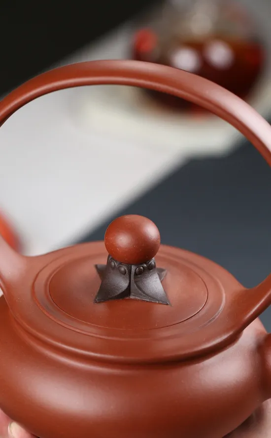 Yixing Zisha Clay Teapot | Handcrafted Ceramic Art | Gao Junjie 7