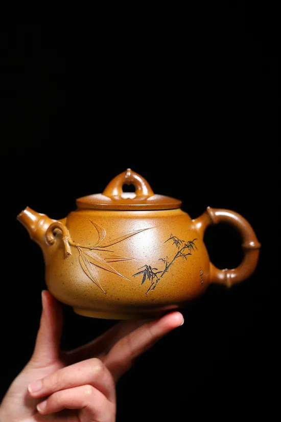 Zisha Teapots: 6000 CNY | premium dunni clay 5