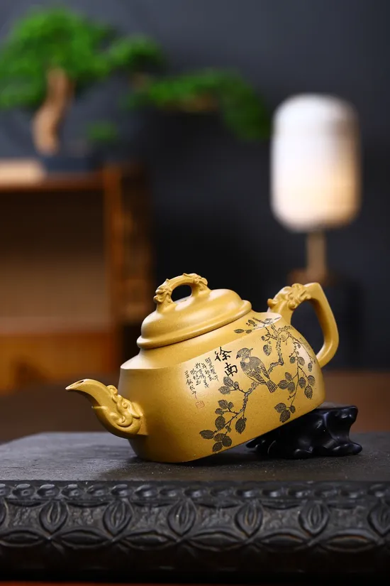 Zisha Teapots: Square Dragon Charm | Master Zhou Xinyuan 2