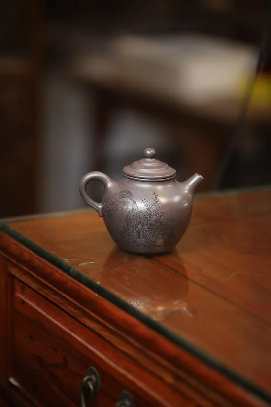 Yixing Clay Teapot Handcrafted Artisan Zisha Ceramic Collectible 9