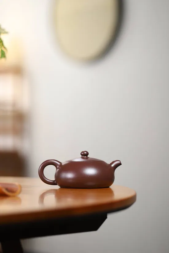 Premium Yixing Teapot | Handcrafted Zisha Clay Artistry 1
