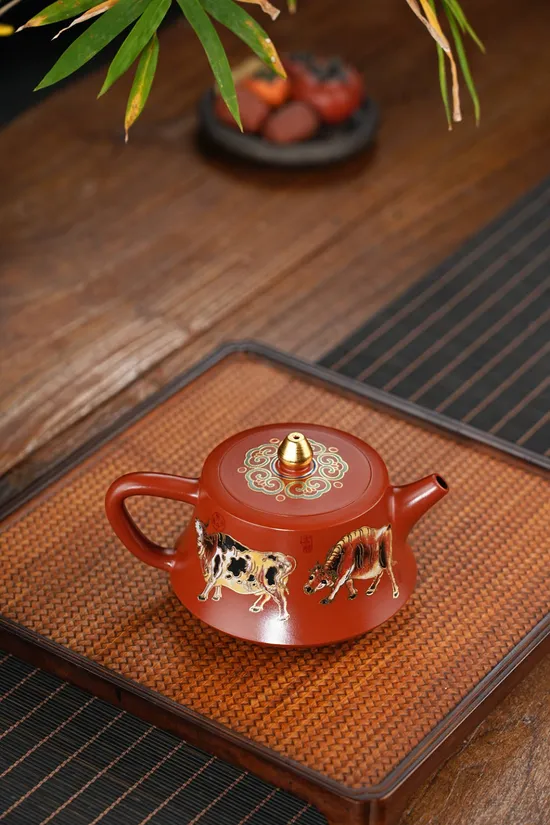 Yixing Zisha Teapot | Handcrafted Purple Clay Teapot Artisan 2