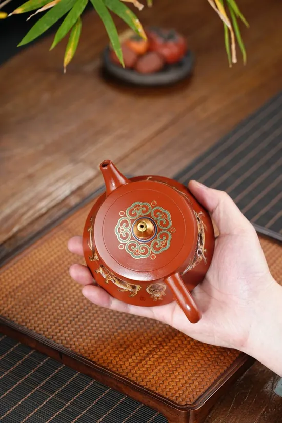 Yixing Zisha Teapot | Handcrafted Purple Clay Teapot Artisan 3