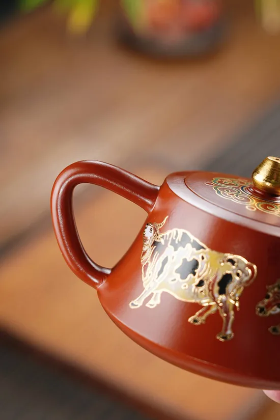 Yixing Zisha Teapot | Handcrafted Purple Clay Teapot Artisan 5