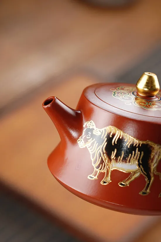 Yixing Zisha Teapot | Handcrafted Purple Clay Teapot Artisan 6