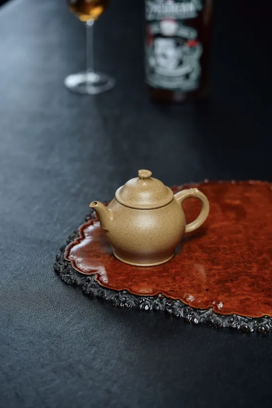 Zisha Teapots: Agarwood-duan clay | Wang Qiang | 150cc capacity 4
