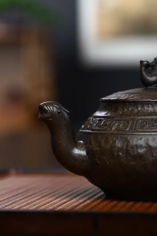 Zisha Teapots: Dragon and Phoenix Auspiciousness | 2100 CNY 4