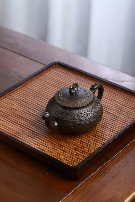 Zisha Teapots: Dragon and Phoenix Auspiciousness | 2100 CNY 5