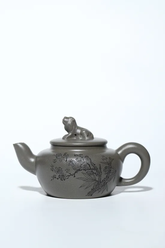 Zisha Teapots: Plum Fragrance Teapot | 12 | 000 CNY 3