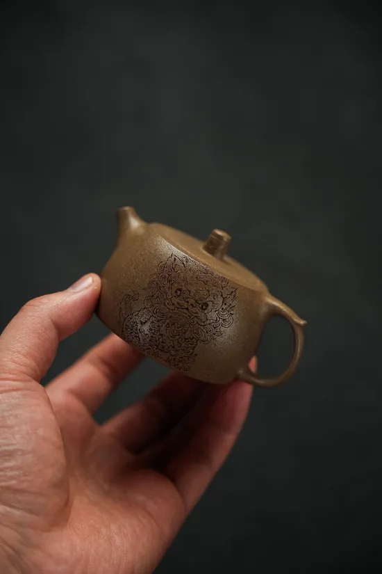 Zisha Teapots: Qingjiangpo clay | 120cc capacity 1