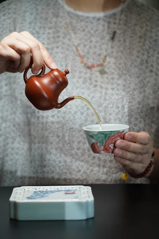 Handcrafted Yixing Teapot 90cc, Premium Purple Clay Pottery 1