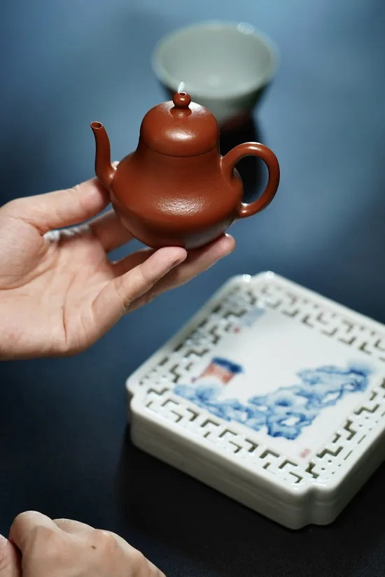 Handcrafted Yixing Teapot 90cc, Premium Purple Clay Pottery 3