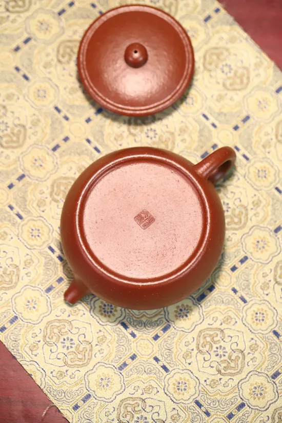 Yixing Zisha Teapot | Handcrafted Red Clay Teapot by Master Feng 4