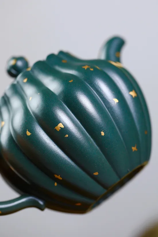 Collector's Yixing Clay Teapot: 20cc Artisan Craft 1