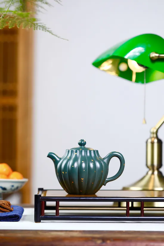 Collector's Yixing Clay Teapot: 20cc Artisan Craft 3