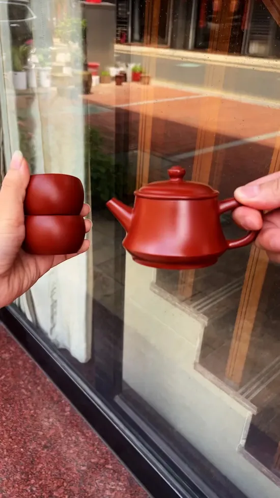 Handcrafted Yixing Zisha Teapot - Premium Clay, Artisan Collection 4