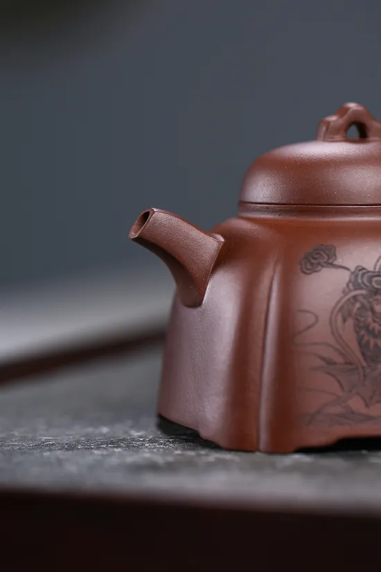 Handcrafted Yixing Clay Teapot - Artisan Ceramic Tea Ware 2
