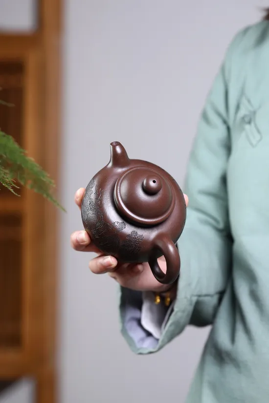 Premium Yixing Zisha Clay Teapot | Handcrafted Artisan Teapots 6