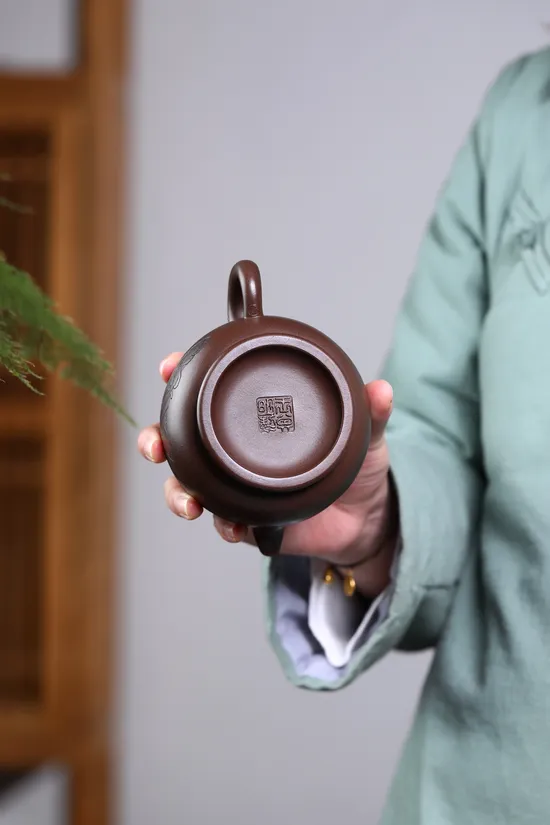 Premium Yixing Zisha Clay Teapot | Handcrafted Artisan Teapots 9