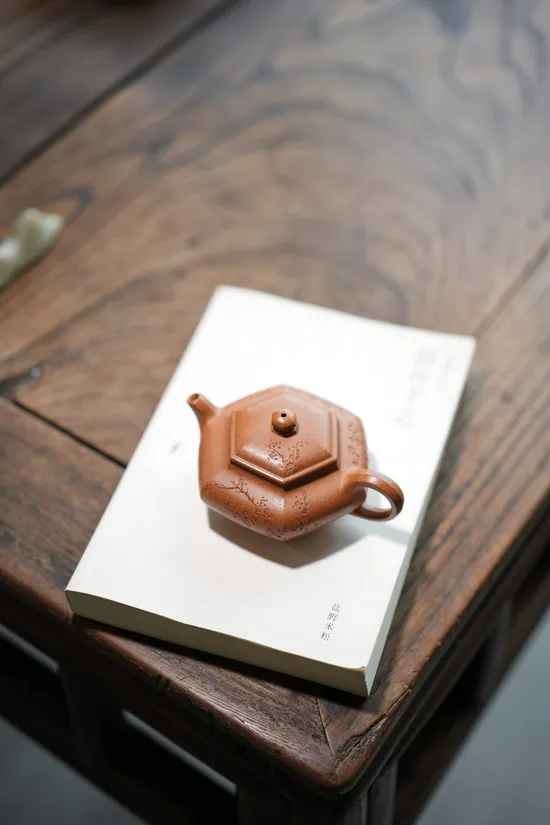 Zisha Teapots: Small Hexagonal | aged duanní clay 5
