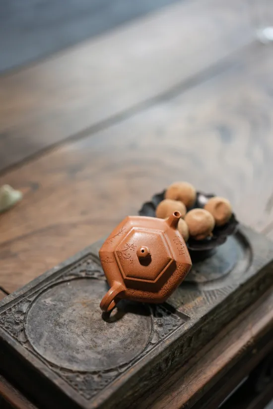 Zisha Teapots: Small Hexagonal | aged duanní clay 6