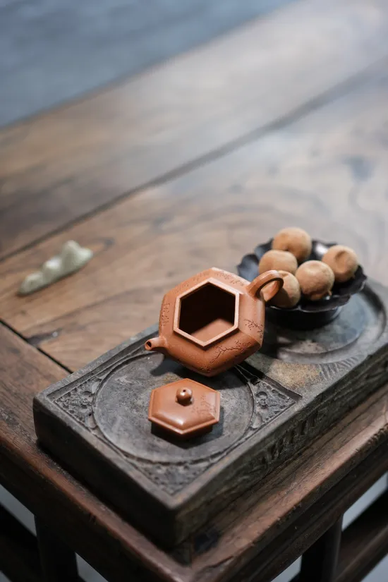 Zisha Teapots: Small Hexagonal | aged duanní clay 8