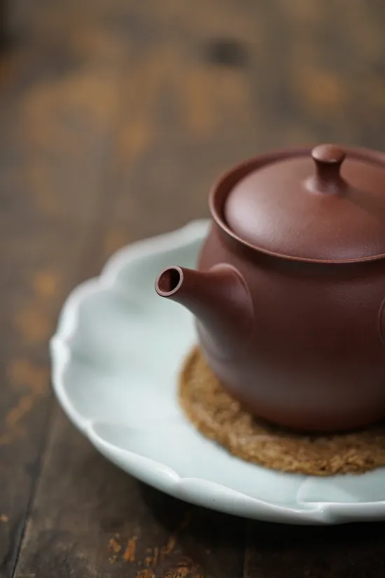 Zisha Teapots: 900 CNY | 260cc capacity | Wang Zhongying 1