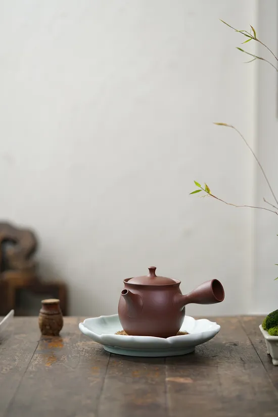 Zisha Teapots: 900 CNY | 260cc capacity | Wang Zhongying 4