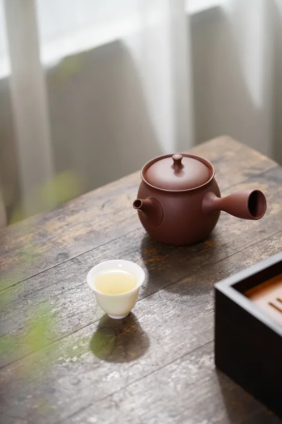 Zisha Teapots: 900 CNY | 260cc capacity | Wang Zhongying 6