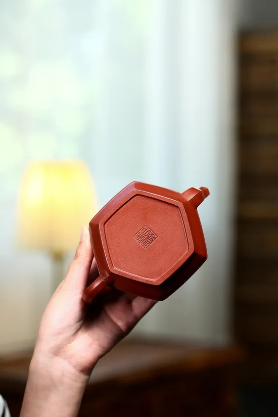 Zisha Teapots: Longxue clay | 260cc capacity 6