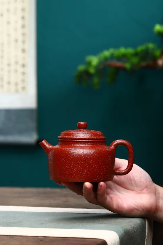 Premium Yixing Teapot – Da Hong Pao Clay, Handcrafted Collectible 5
