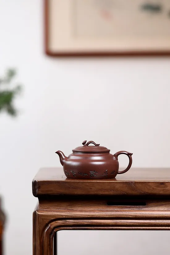 Yixing Zisha Teapot - Handcrafted Clay Artistry & Collectible Masterpiece 8