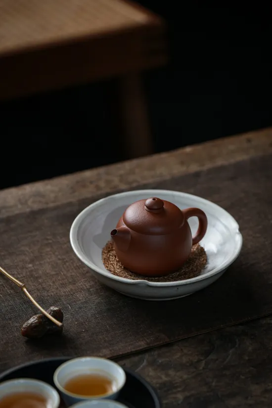 Premium Yixing Zisha Teapot – Handcrafted Red Clay, 100cc 6