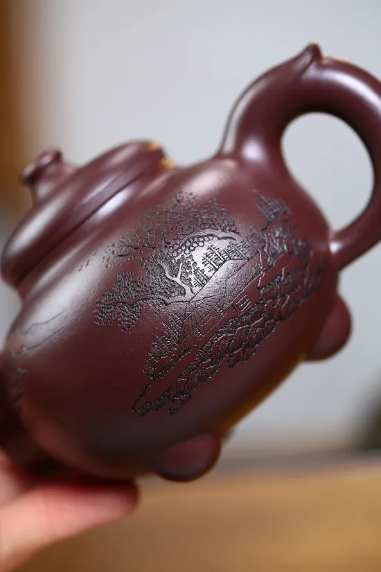 Yixing Clay Teapot - Handcrafted Three-Legged Gourd Design 3