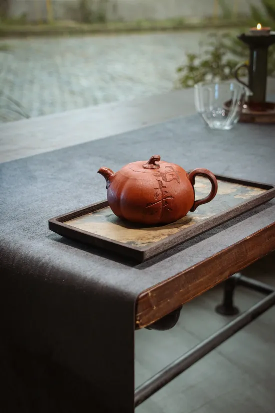 Zisha Teapots: gourd-shaped | 1800 CNY 3