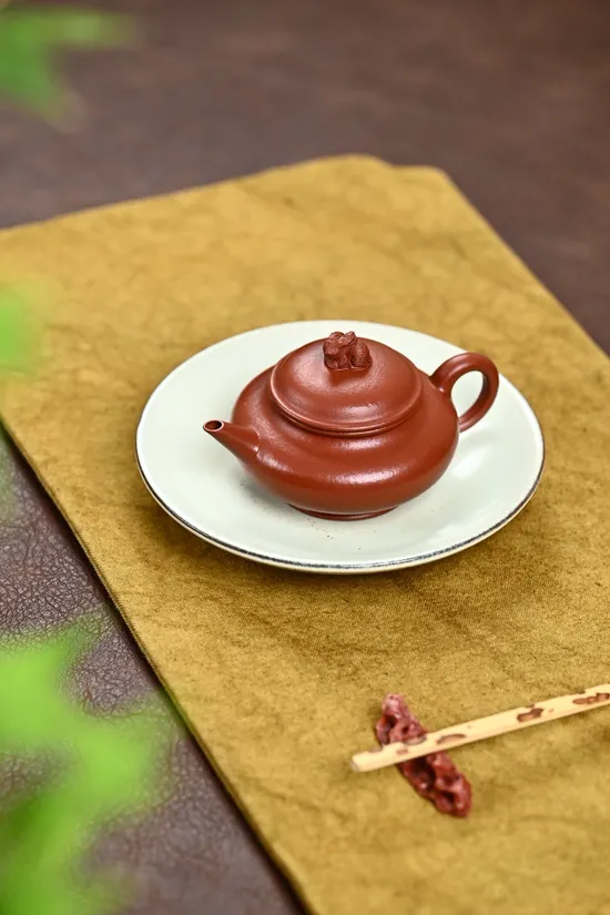Zisha Teapots: Jade Rabbit Level | Premium Wrinkled Red Clay 1