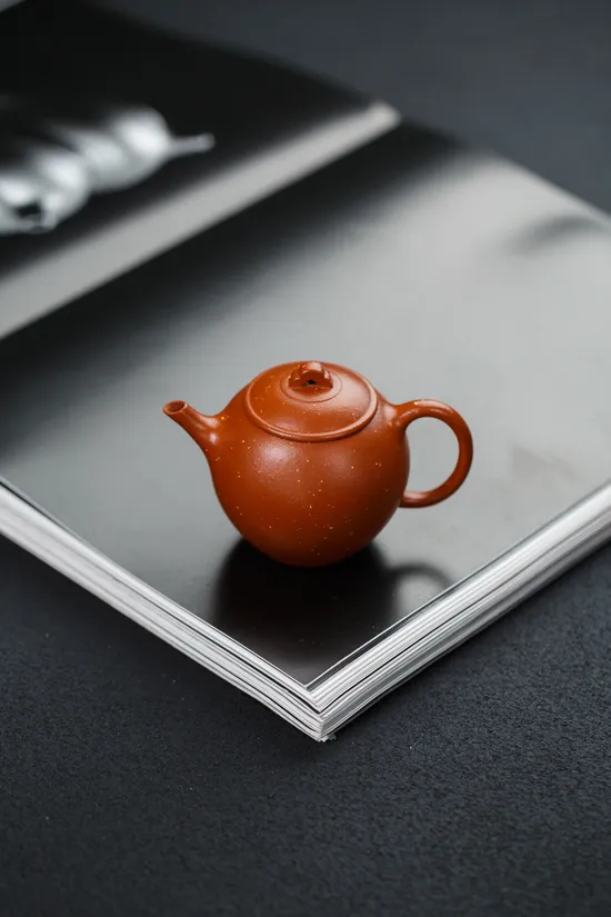 Premium Yixing Clay Teapot | Artisan Crafted, Timeless Design 2