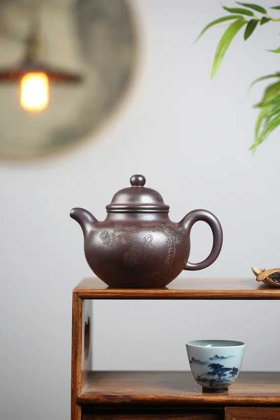 Zisha Teapots: 1440 CNY | 40cc 1
