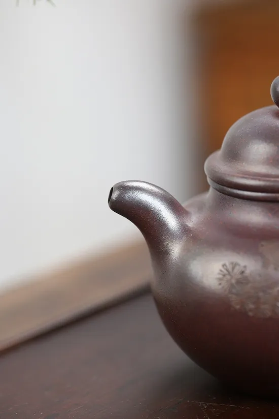 Zisha Teapots: 1440 CNY | 40cc 5