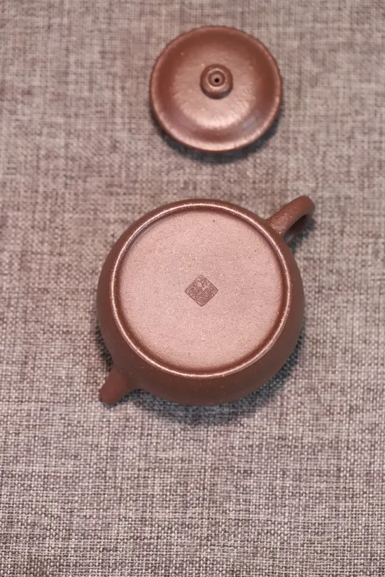 Handcrafted Yixing Teapot: Artisan Zisha Clay Pot for Tea Lovers 6