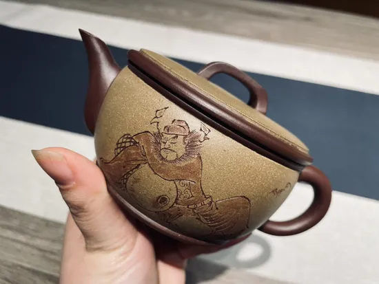 Zisha Teapots: Large Mouth Han Tile | 2100 CNY 1