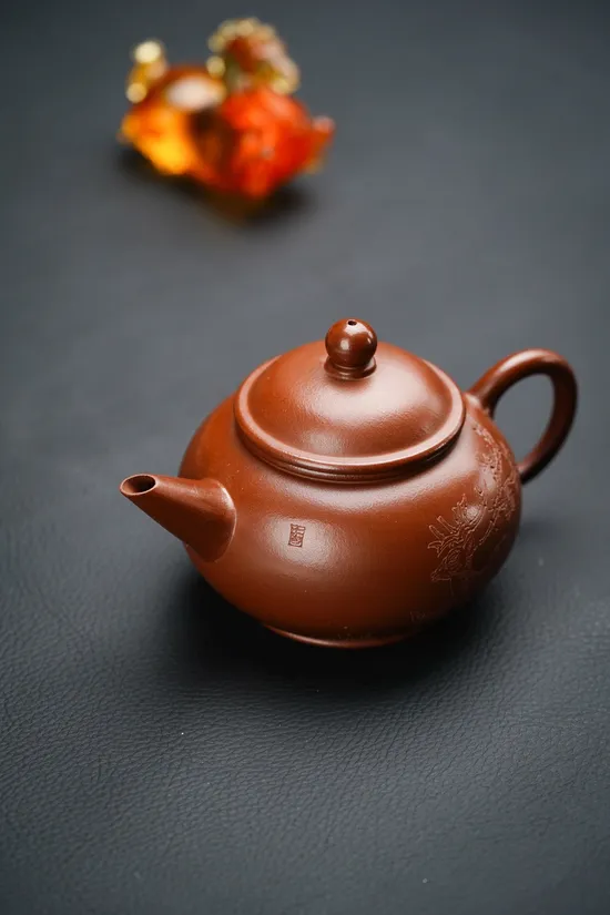 Zisha Teapots: 160cc | original red dragon skin; 6
